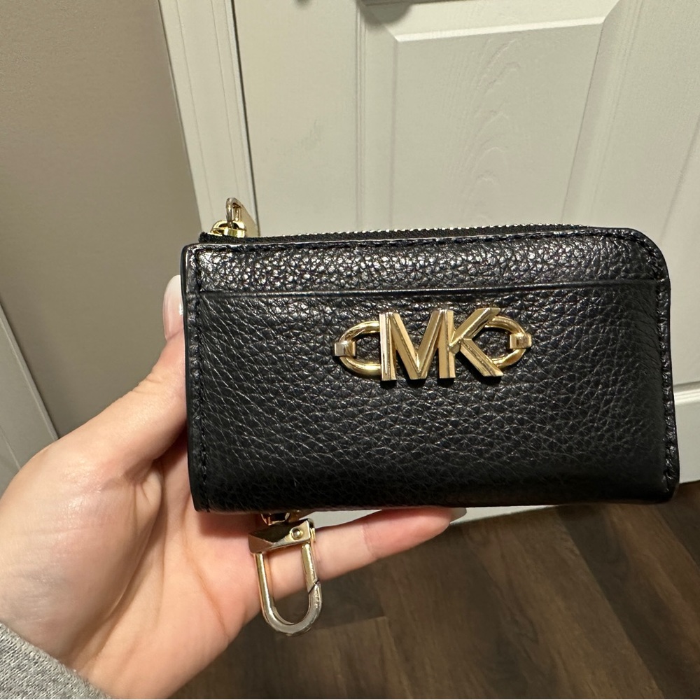 Michael Kors keychain wallet